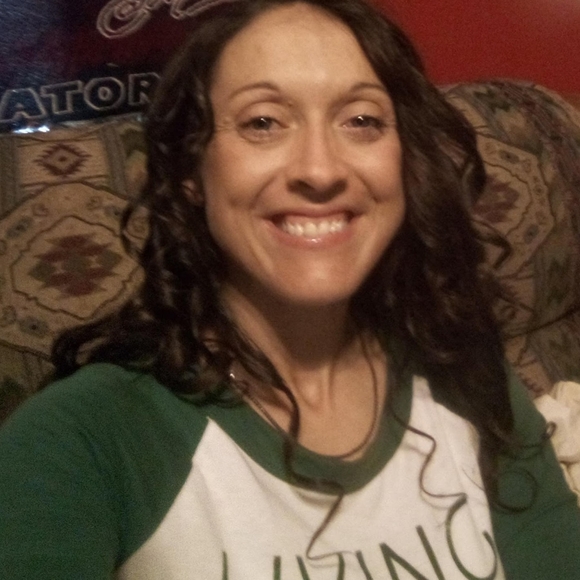 Meet your Posher, Danielle - Picture 4 of 8